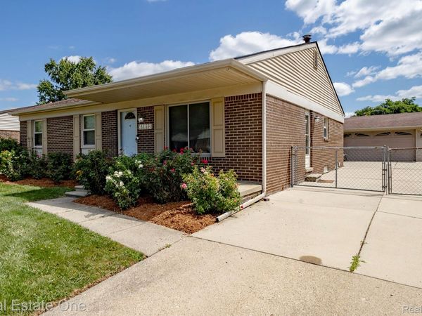 41912 Hensall Street, Clinton Township, Mi 48038