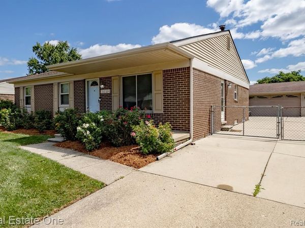 41912 Hensall Street, Clinton Twp, MI 48038
