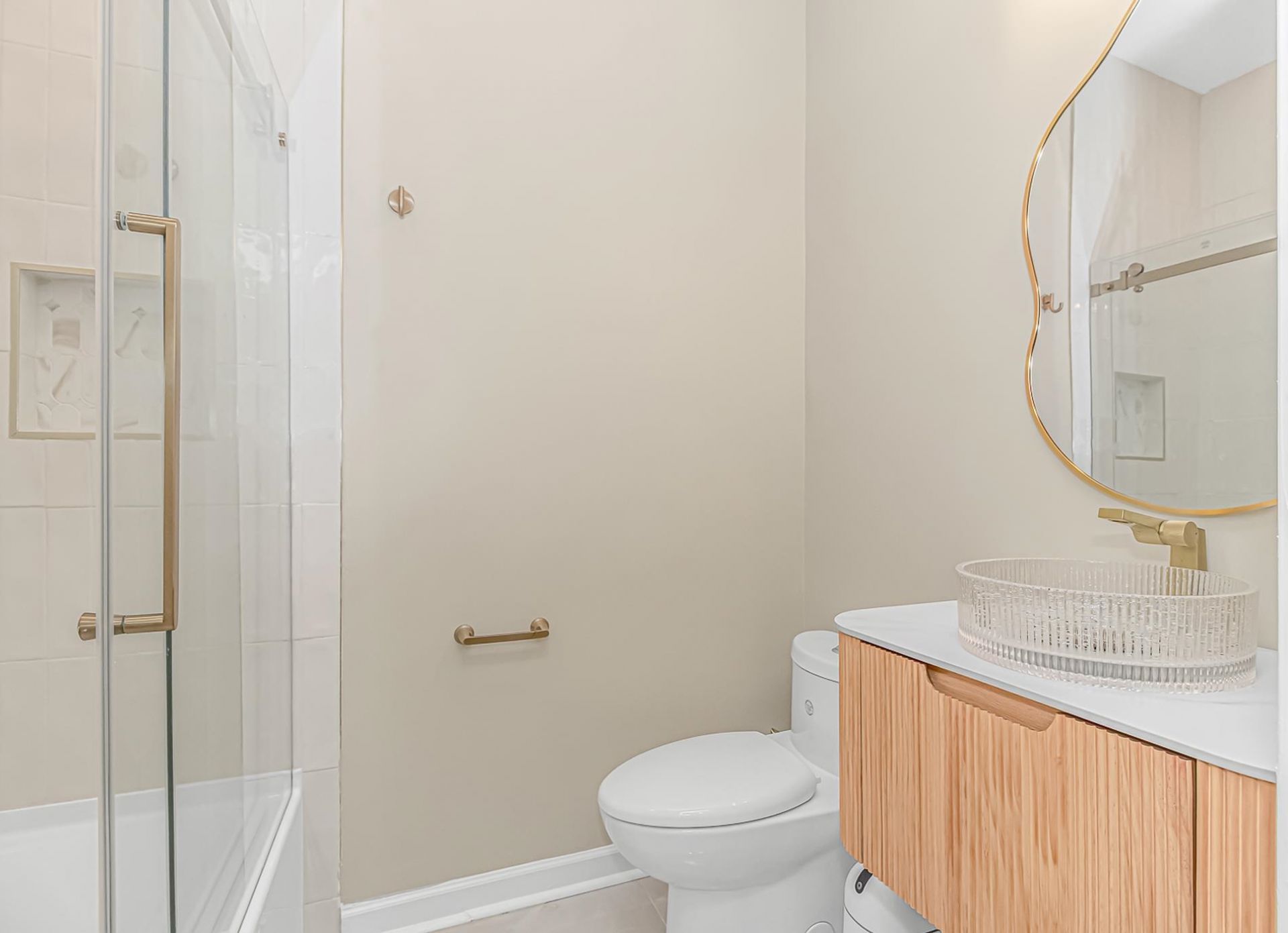 2798 Howard Ave. Photo 21