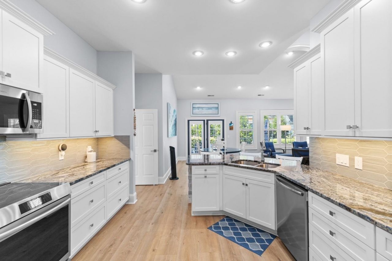 711 East Coast Ln. Photo 8
