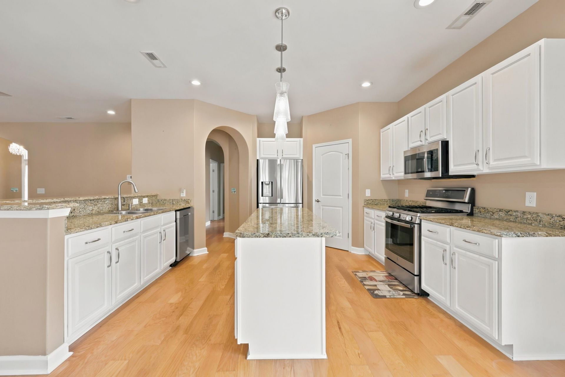 855 Wintercreeper Dr.  Photo 12