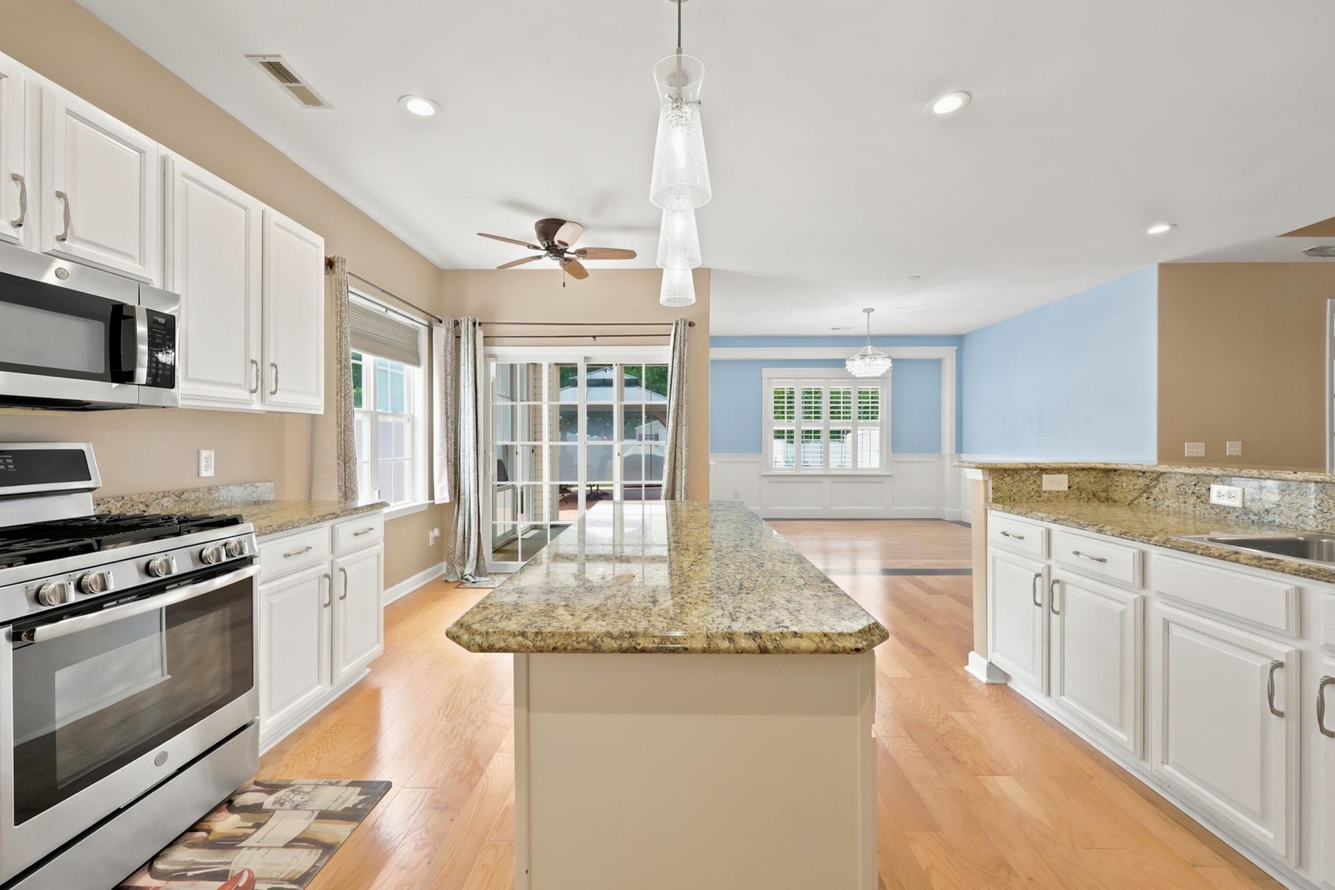 855 Wintercreeper Dr.  Photo 13