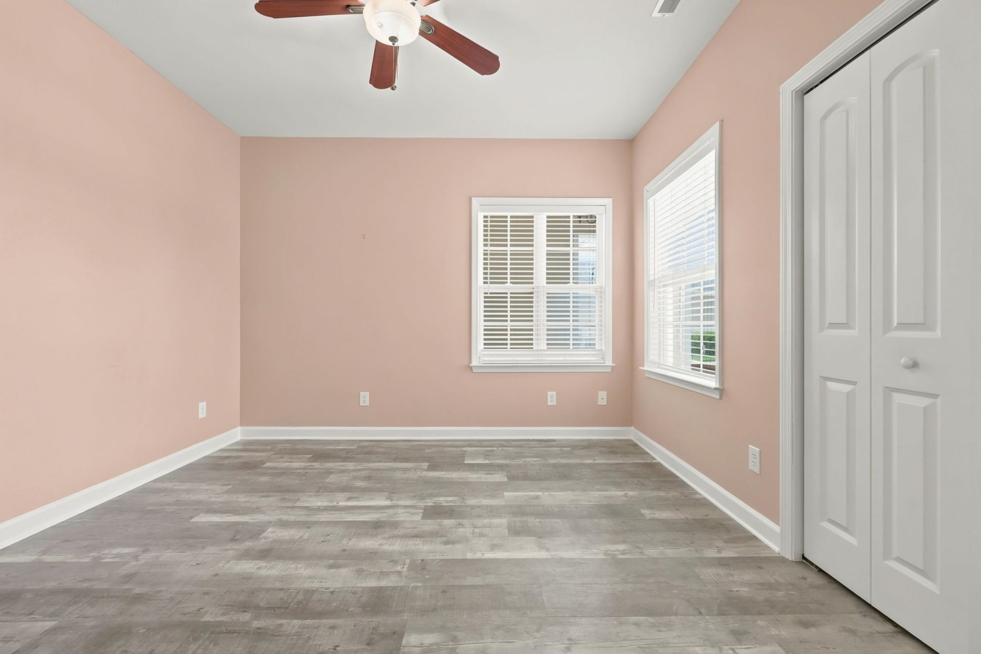 855 Wintercreeper Dr.  Photo 23