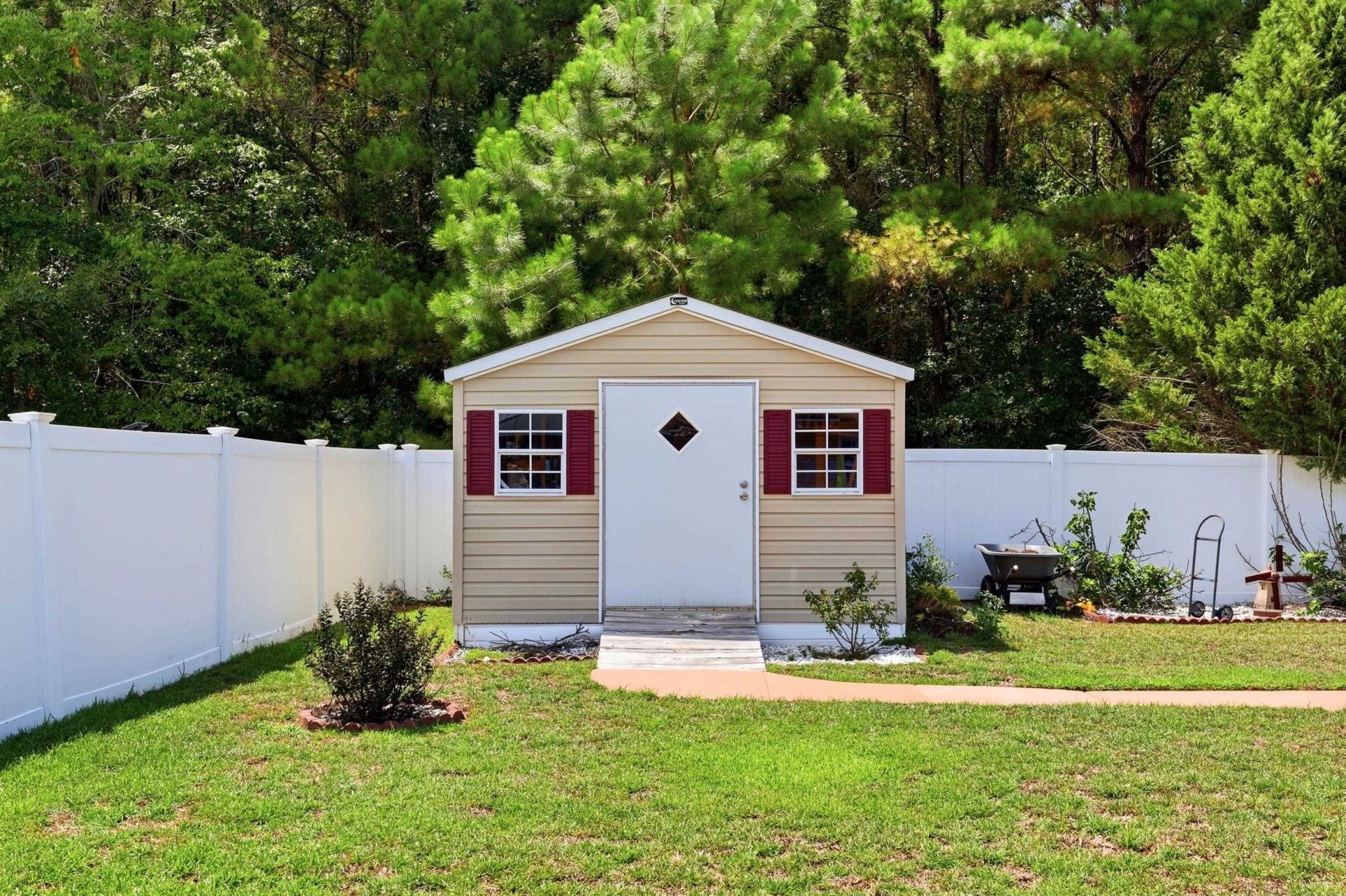 855 Wintercreeper Dr.  Photo 36