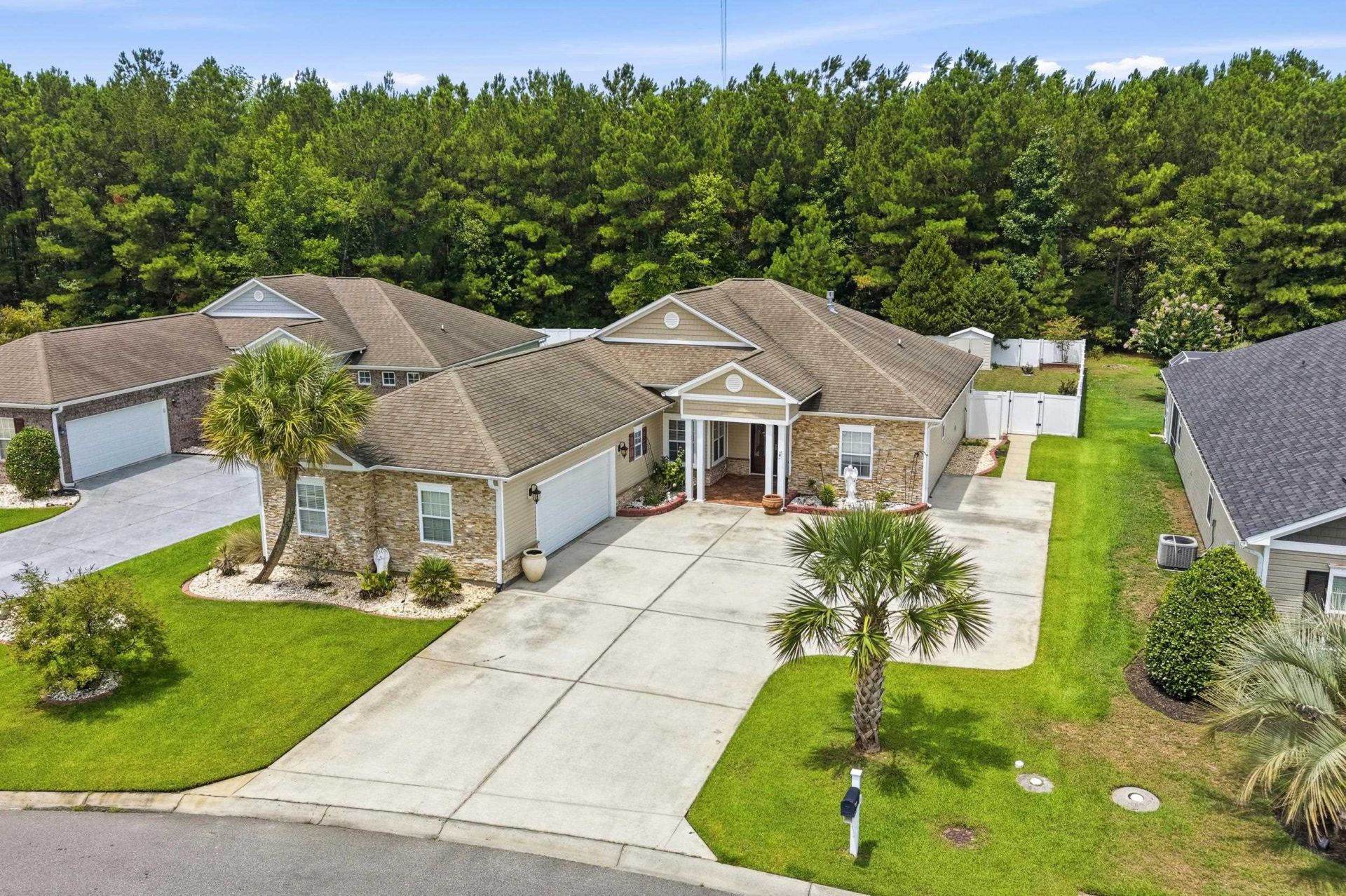 855 Wintercreeper Dr.  Photo 48