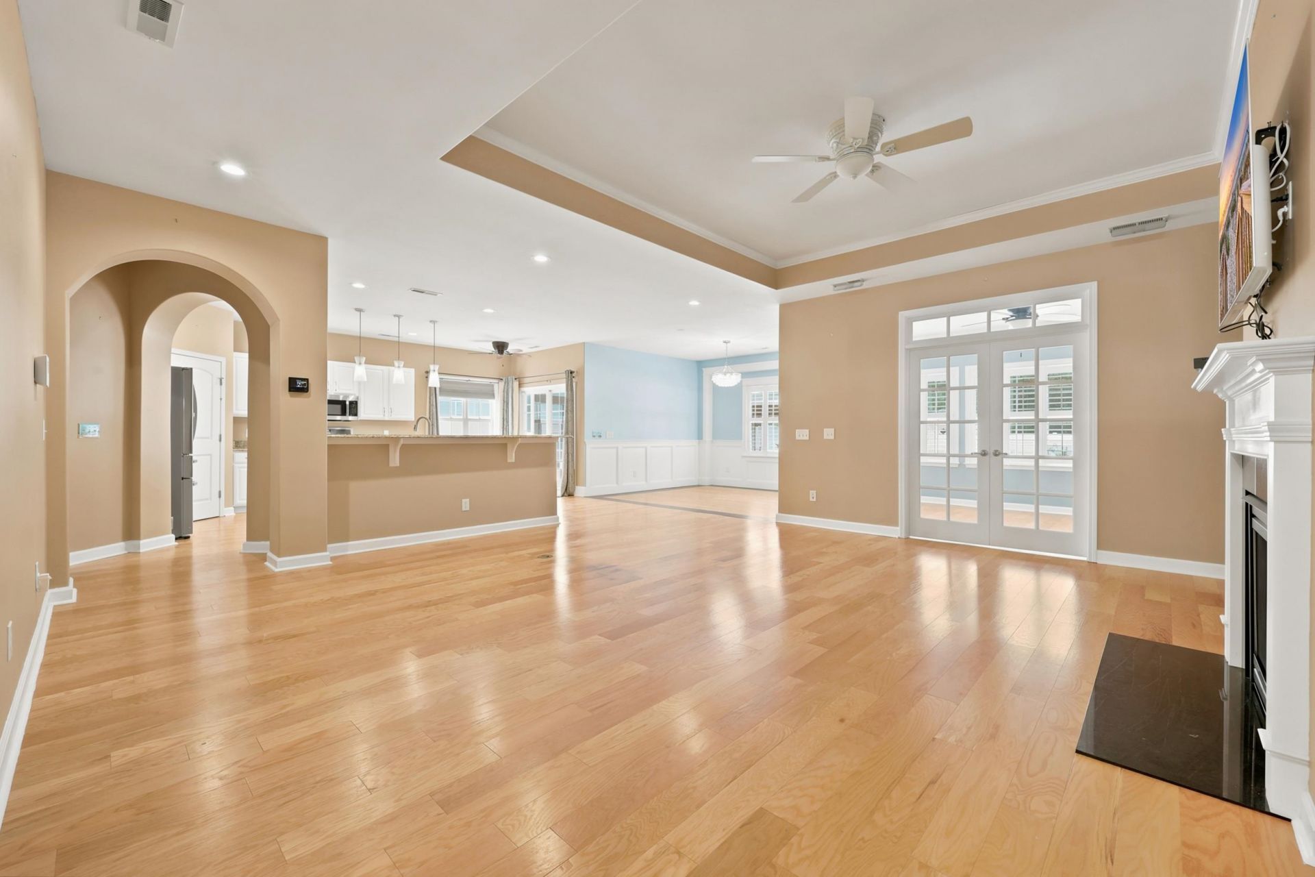 855 Wintercreeper Dr.  Photo 6