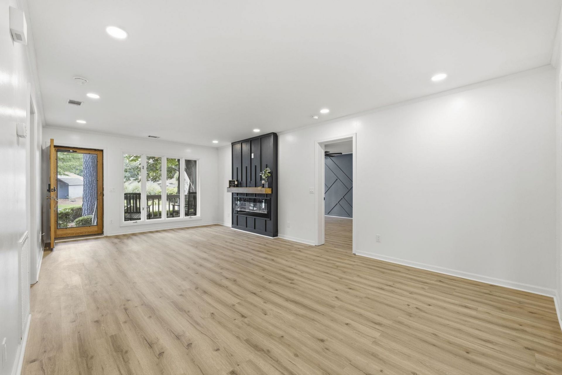814 Colony Dr.  Photo 4