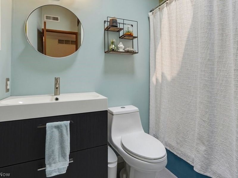 8886 Southbrook Trail, Chagrin Falls, OH 44023 Photo 24