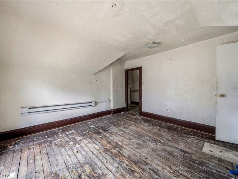 9602 Adams Avenue, Cleveland, OH 44108 Photo 23