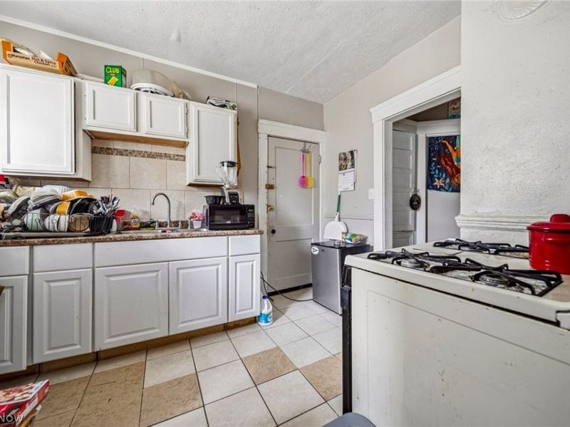 9700 Adams Avenue, Cleveland, OH 44108 Photo 34