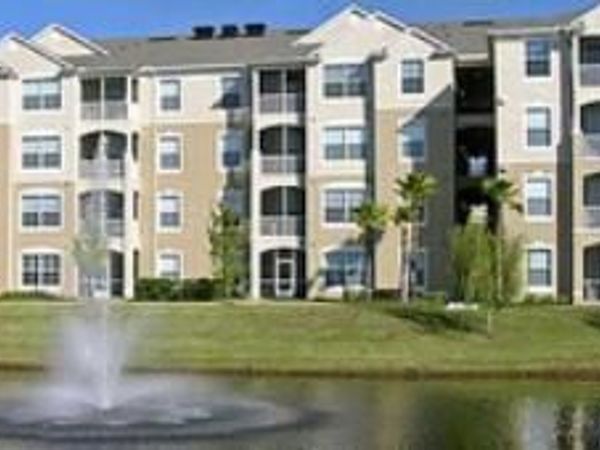 7801 POINT MEADOWS Drive, Unit 8307, Jacksonville, FL 32256