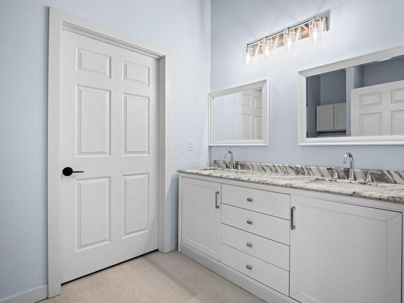 7795 Loches Road NE, Saint Louisville, OH 43071 Photo 12