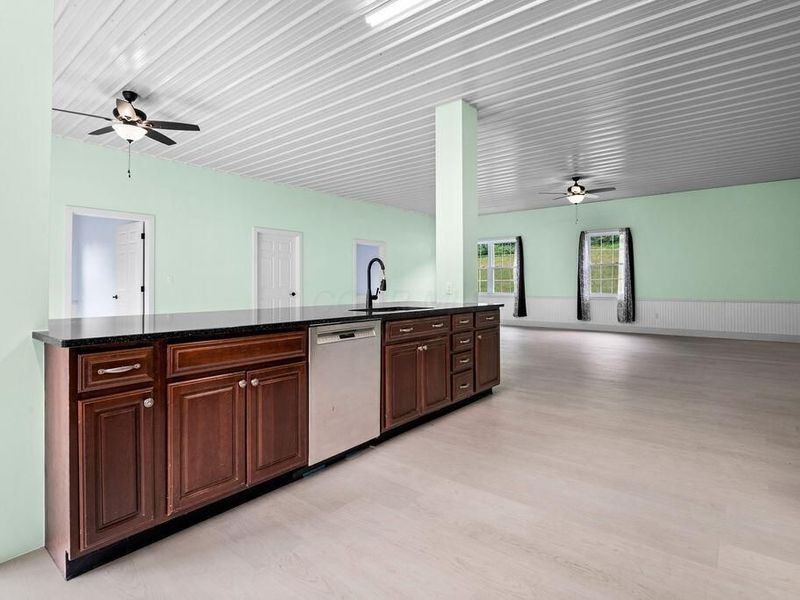 7795 Loches Road NE, Saint Louisville, OH 43071 Photo 24