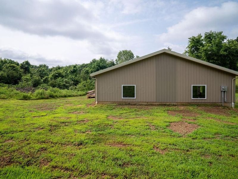 7795 Loches Road NE, Saint Louisville, OH 43071 Photo 27