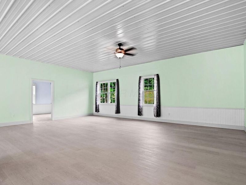 7795 Loches Road NE, Saint Louisville, OH 43071 Photo 9
