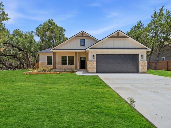 13 Country Place DR, Wimberley, TX 78676