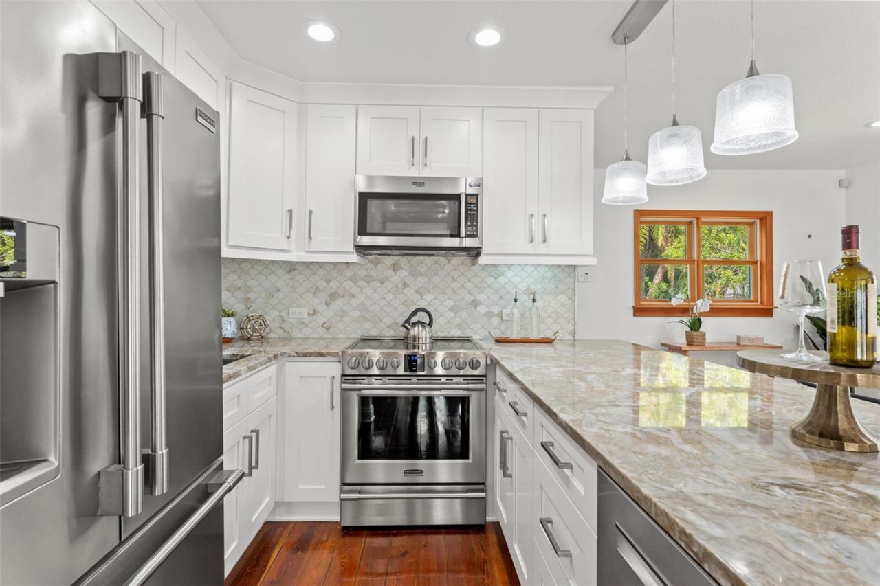 906 W Henry Avenue, Tampa, FL 33604 Photo