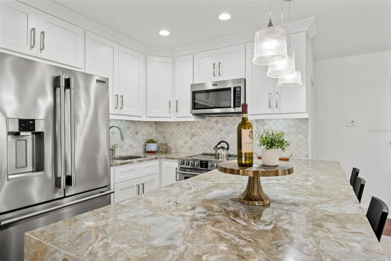 906 W Henry Avenue, Tampa, FL 33604 Photo
