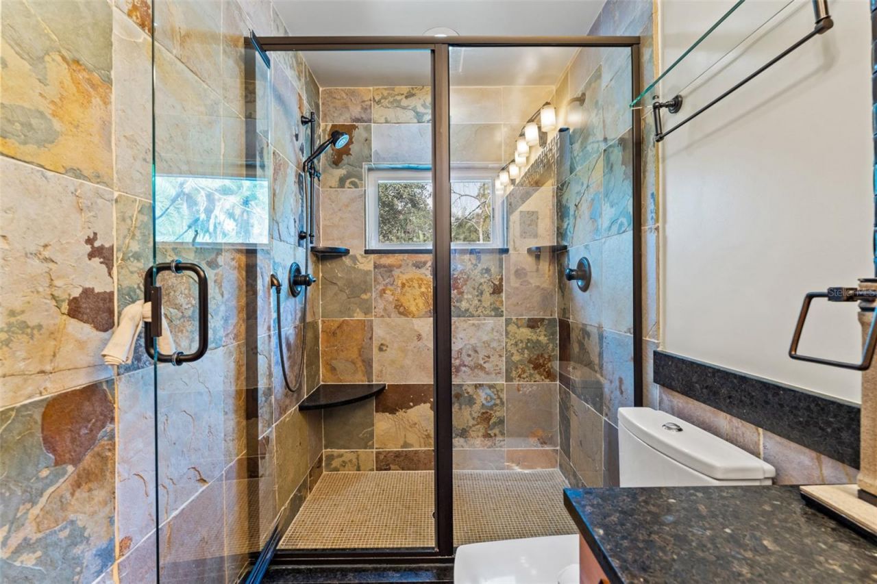 906 W Henry Avenue, Tampa, FL 33604 Photo