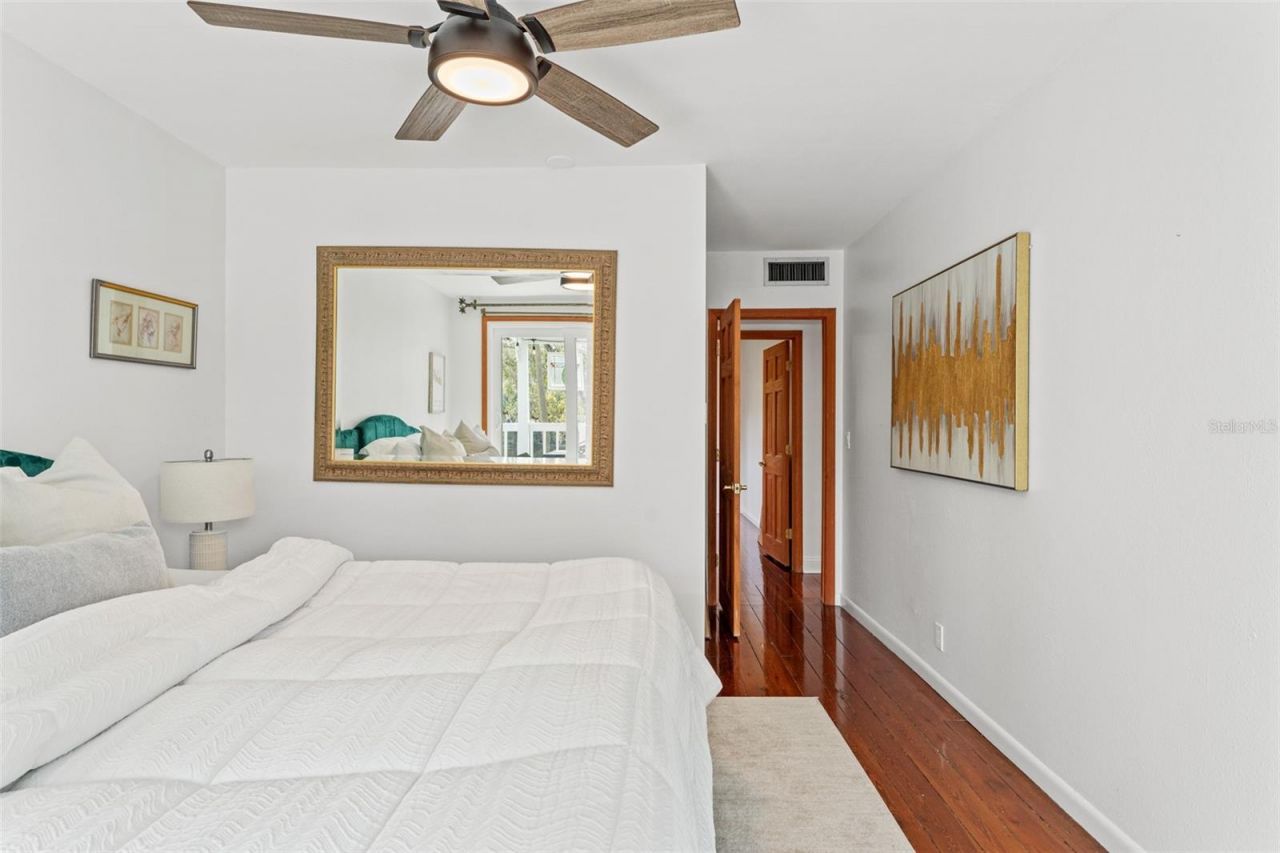 906 W Henry Avenue, Tampa, FL 33604 Photo