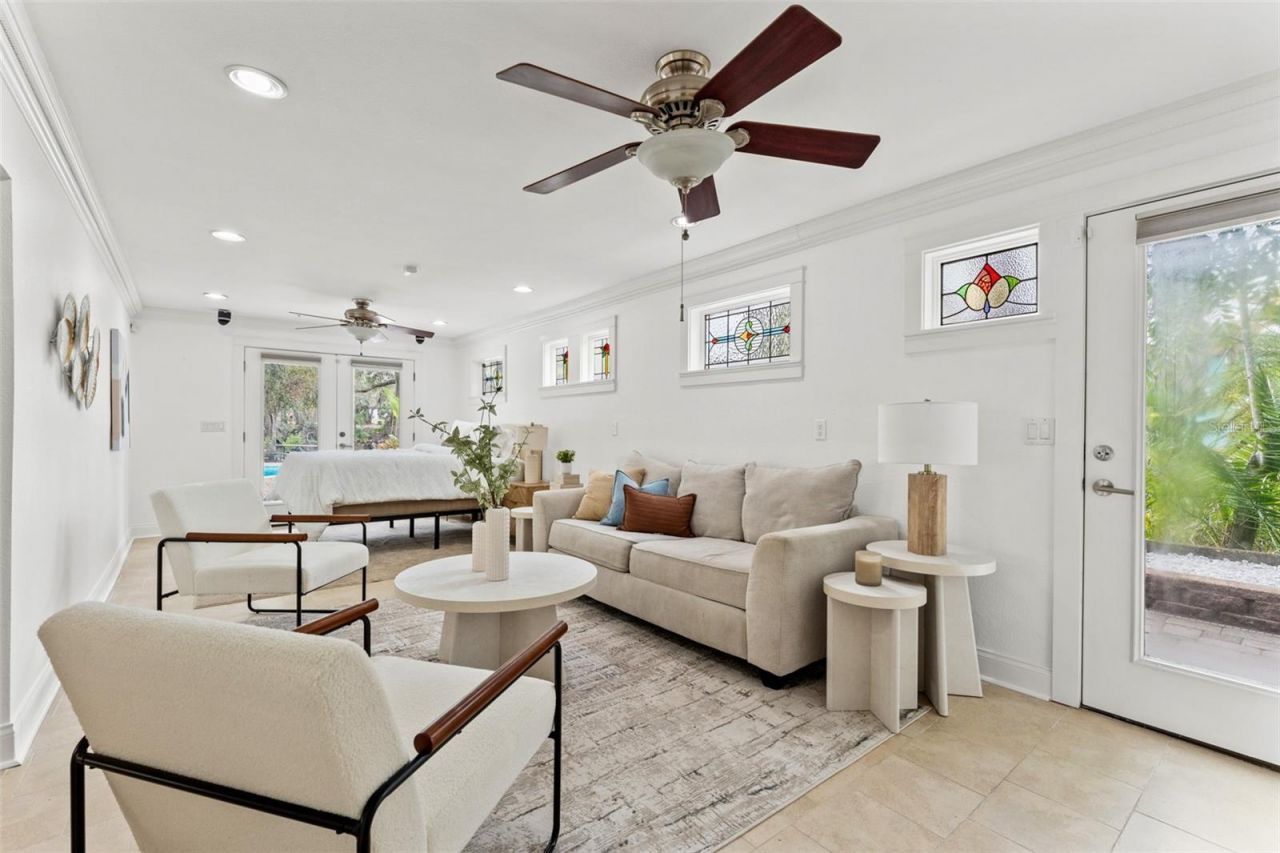 906 W Henry Avenue, Tampa, FL 33604 Photo
