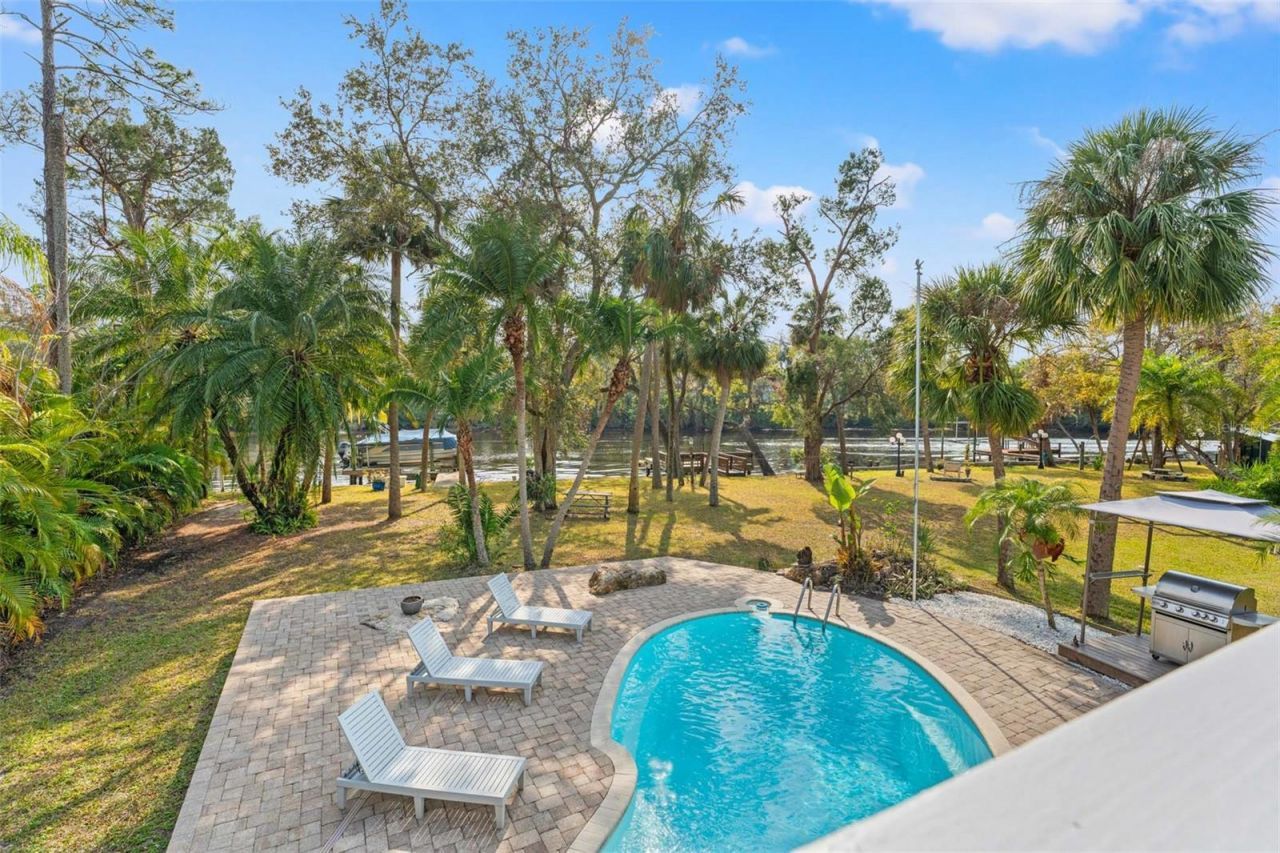 906 W Henry Avenue, Tampa, FL 33604 Photo