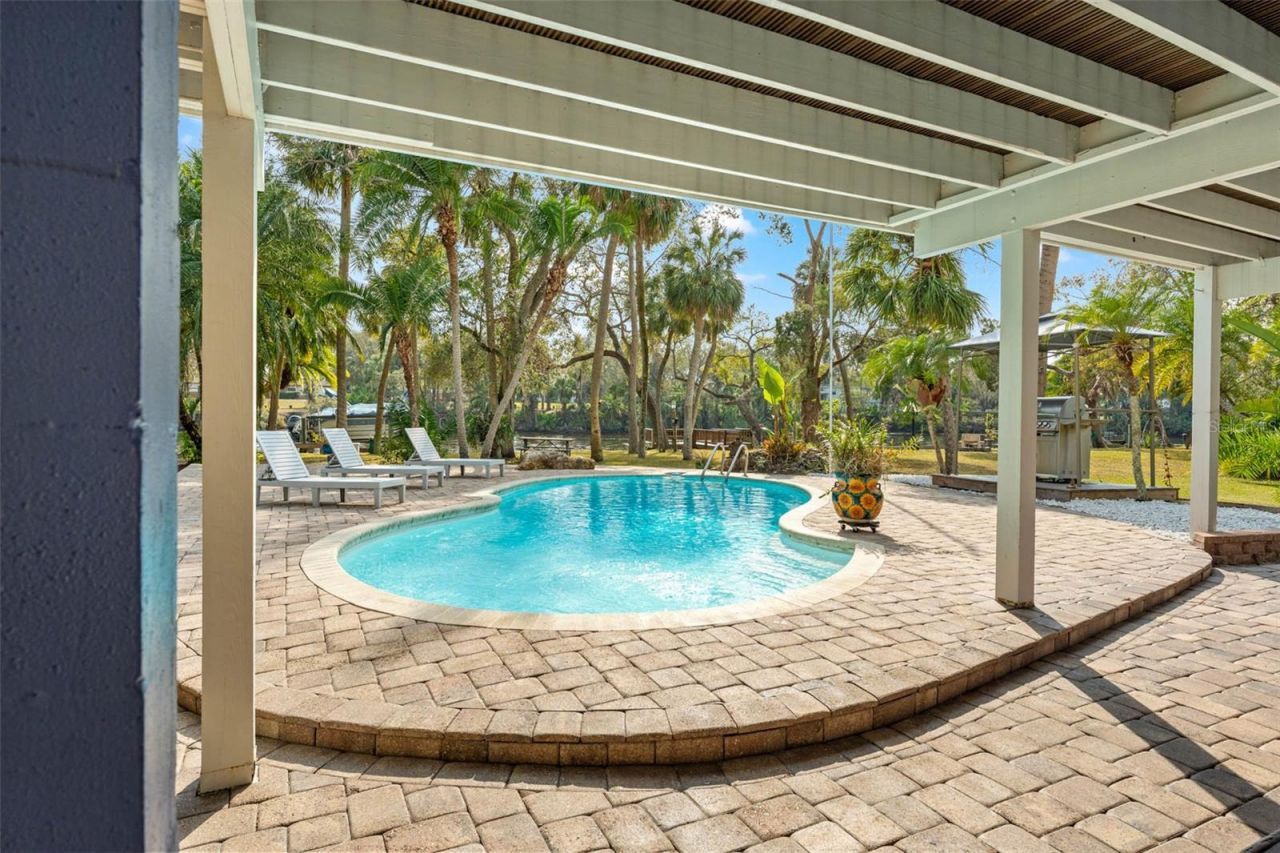 906 W Henry Avenue, Tampa, FL 33604 Photo