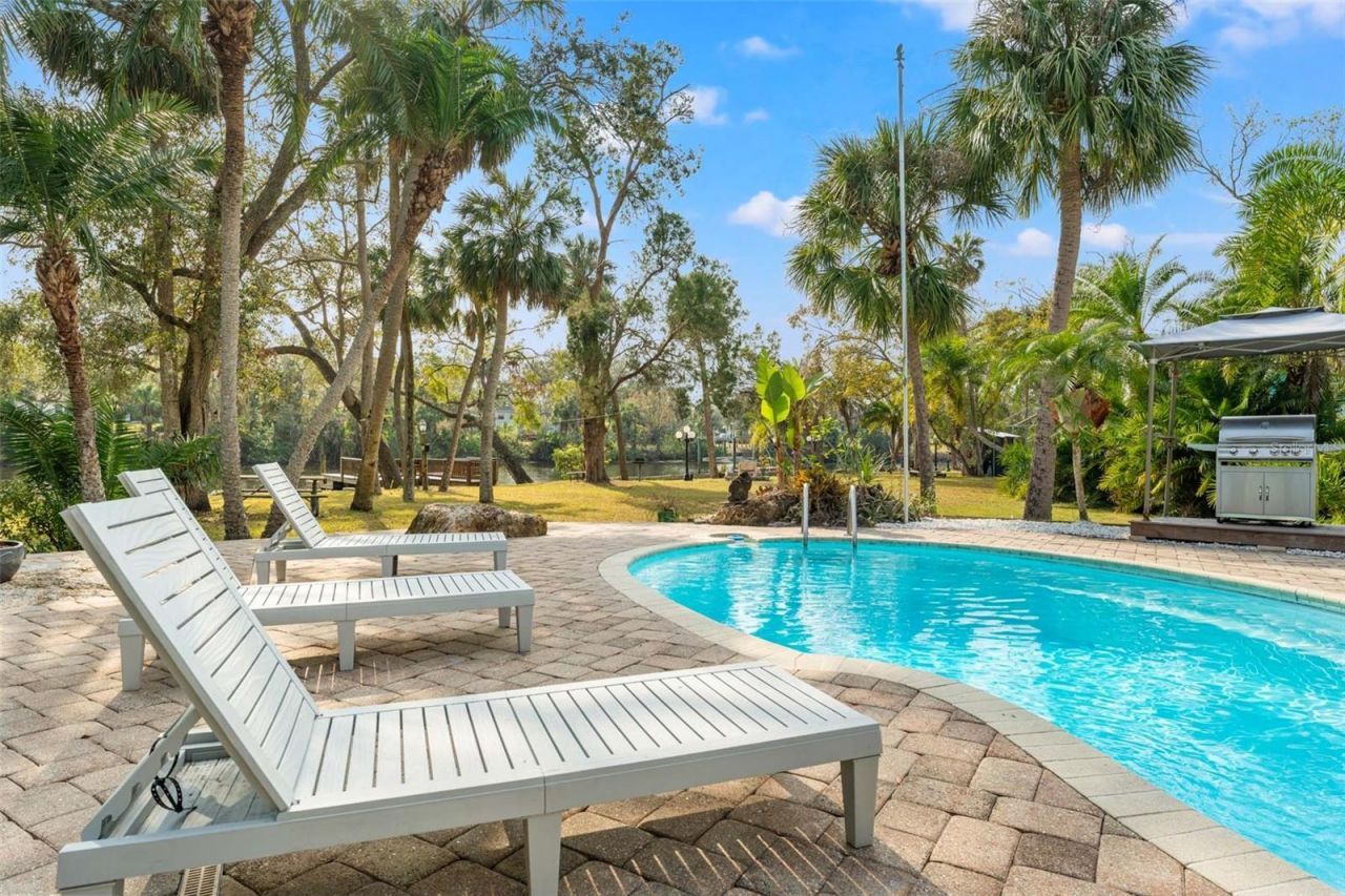 906 W Henry Avenue, Tampa, FL 33604 Photo