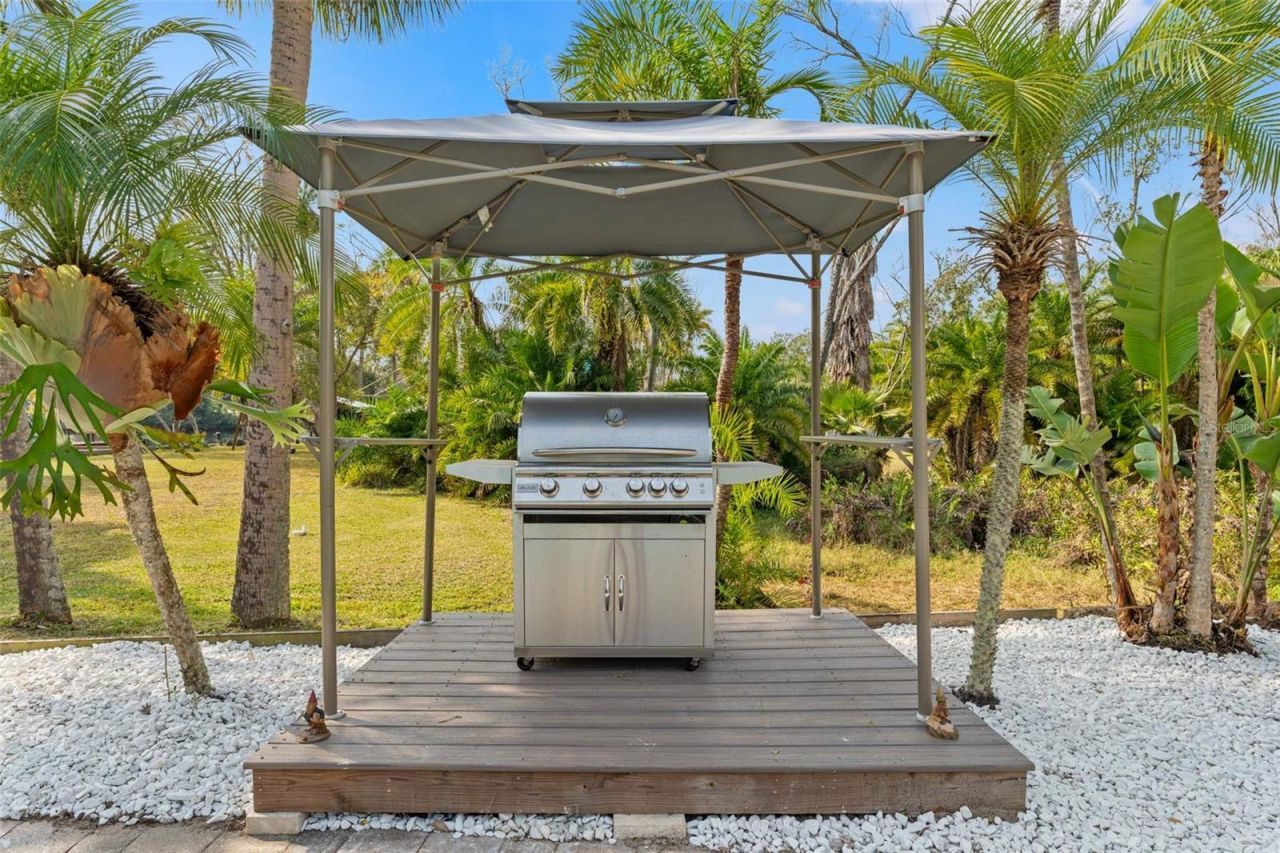 906 W Henry Avenue, Tampa, FL 33604 Photo