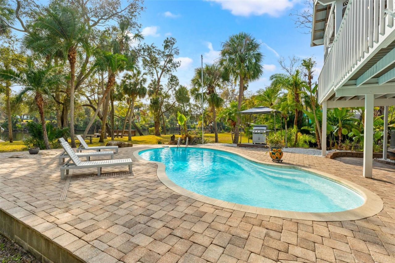 906 W Henry Avenue, Tampa, FL 33604 Photo