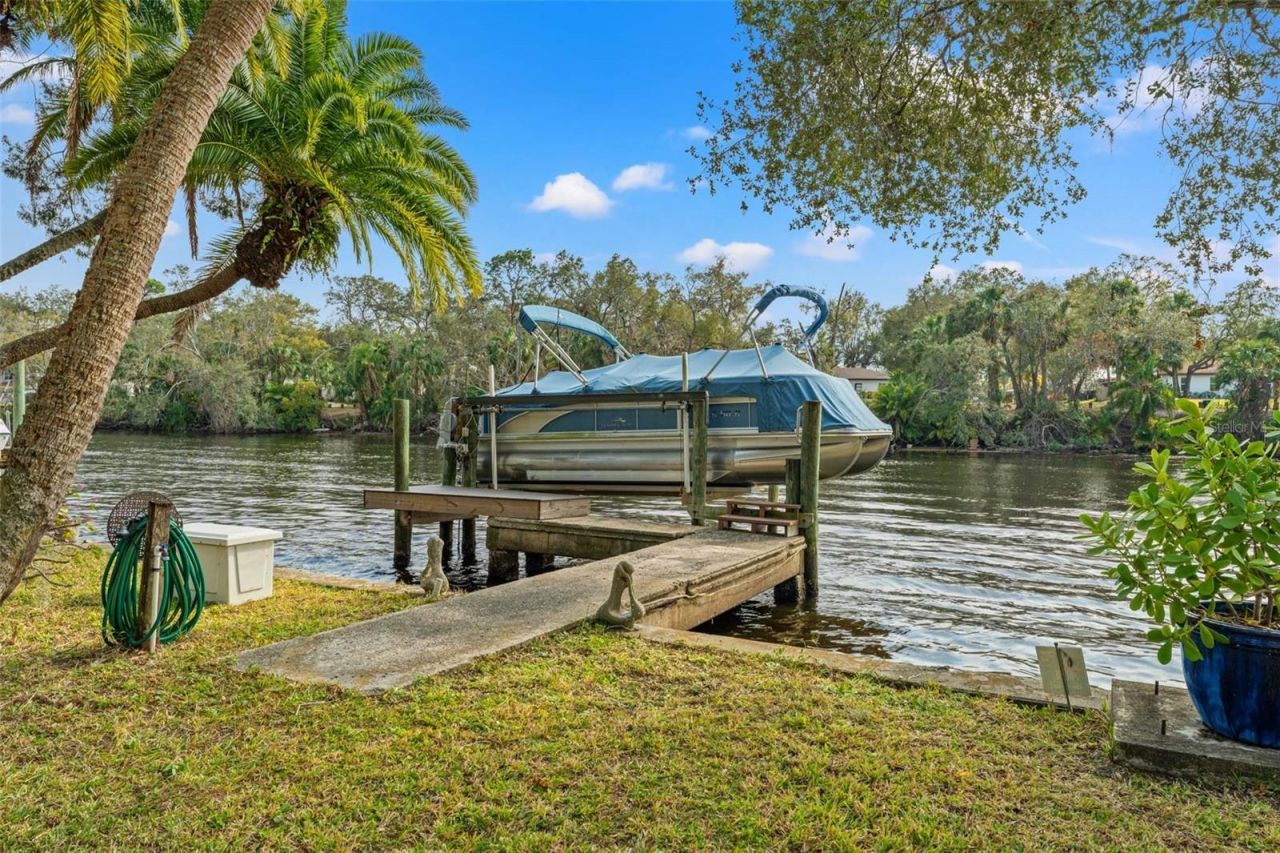 906 W Henry Avenue, Tampa, FL 33604 Photo