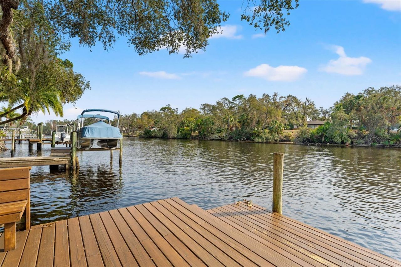 906 W Henry Avenue, Tampa, FL 33604 Photo