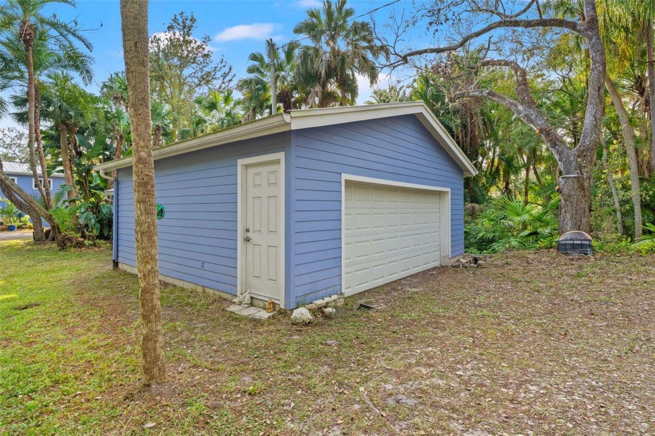 906 W Henry Avenue, Tampa, FL 33604 Photo