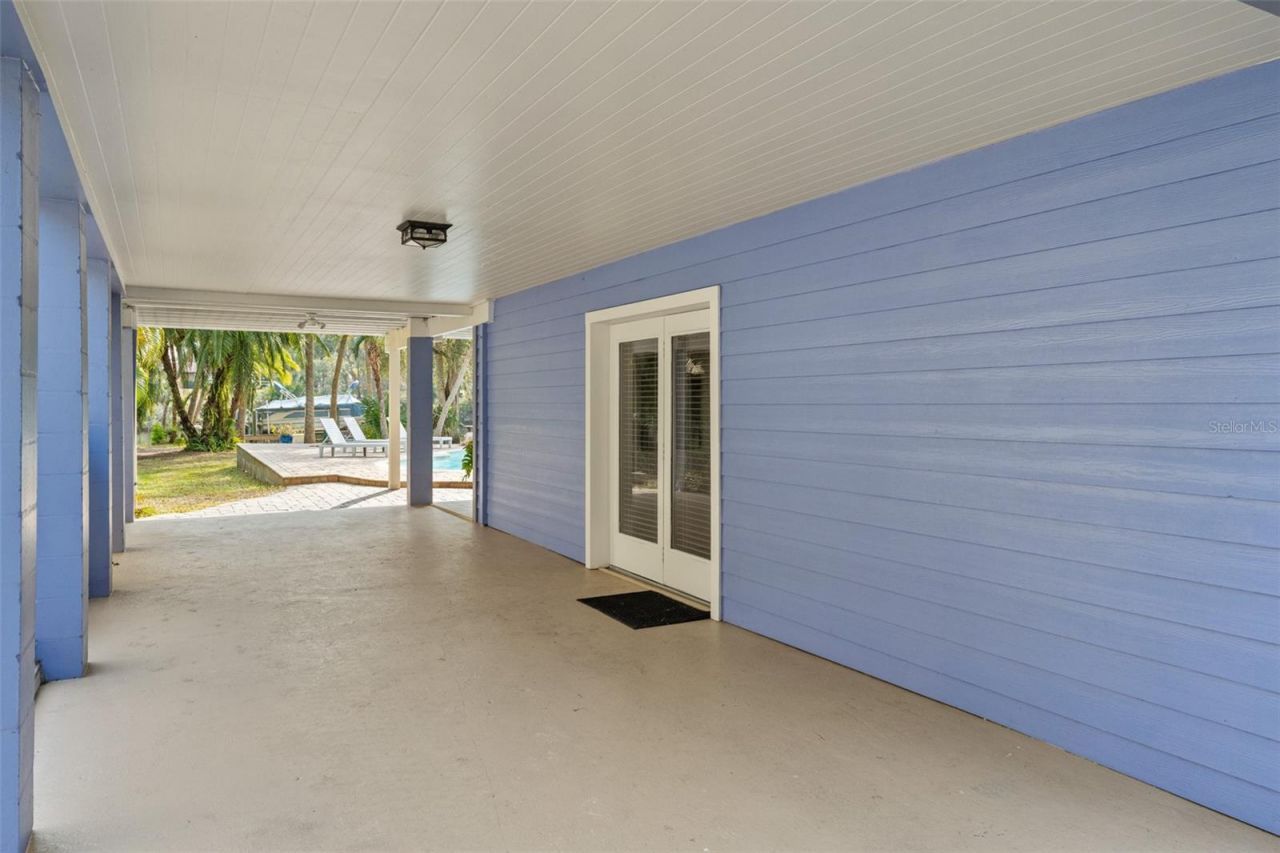 906 W Henry Avenue, Tampa, FL 33604 Photo