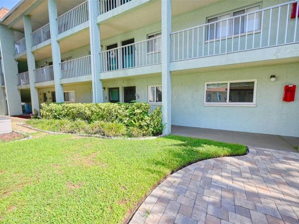 801 83RD AVENUE N, Unit 133, ST PETERSBURG, FL 33702