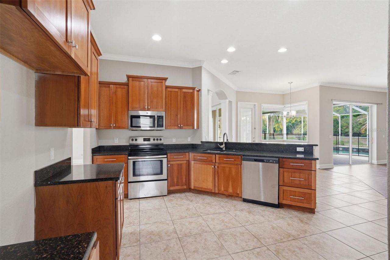 200 Lake Arietta Court, Auburndale, FL 33823 Photo
