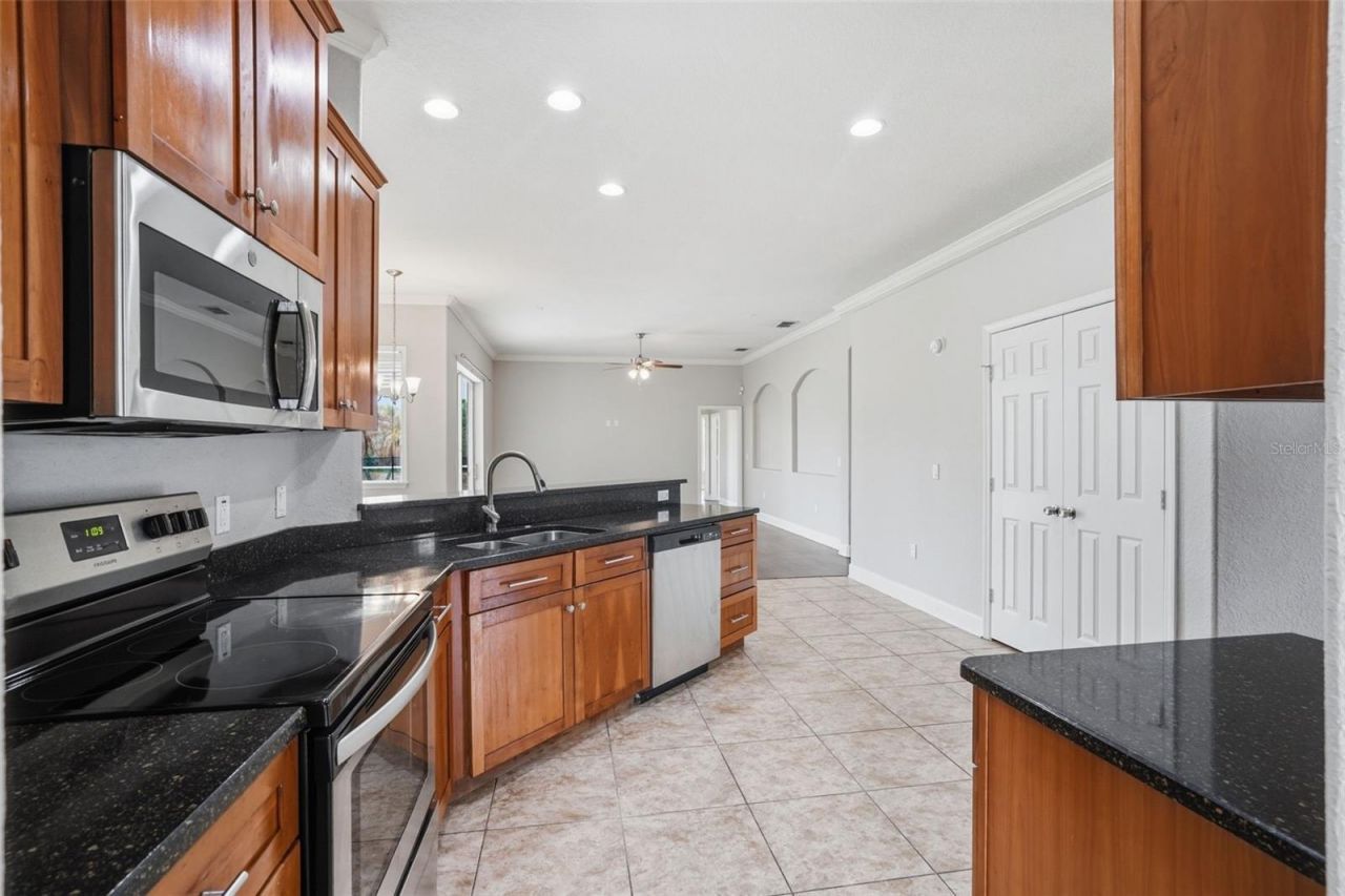200 Lake Arietta Court, Auburndale, FL 33823 Photo