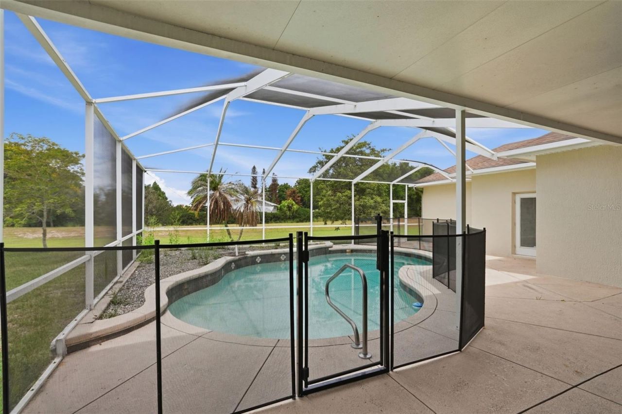 200 Lake Arietta Court, Auburndale, FL 33823 Photo