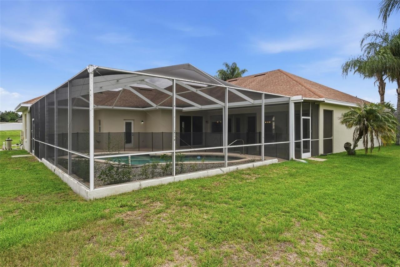 200 Lake Arietta Court, Auburndale, FL 33823 Photo
