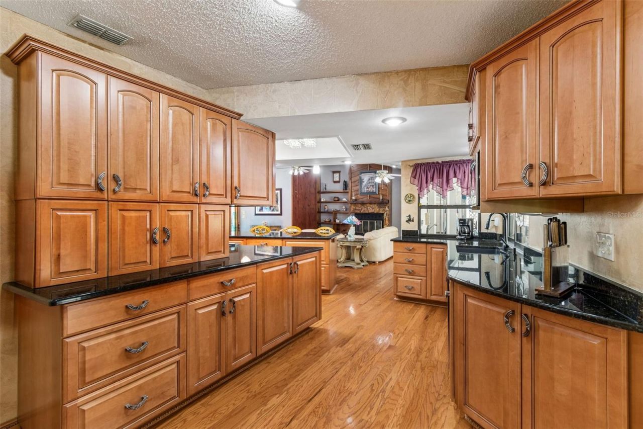 2781 Valencia Lane W, Palm Harbor, FL 34684 Photo