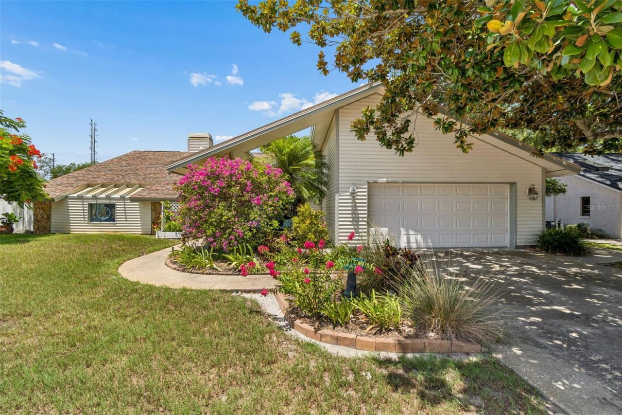 2781 Valencia Lane W, Palm Harbor, FL 34684 Photo