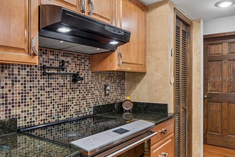 2781 Valencia Lane W, Palm Harbor, FL 34684 Photo