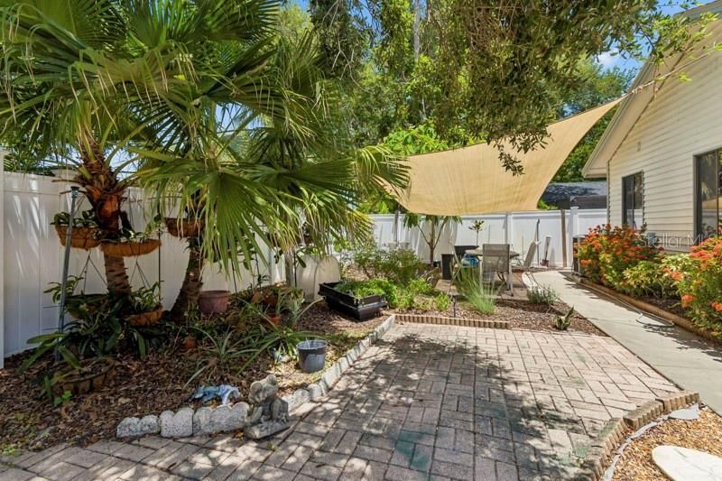 2781 Valencia Lane W, Palm Harbor, FL 34684 Photo