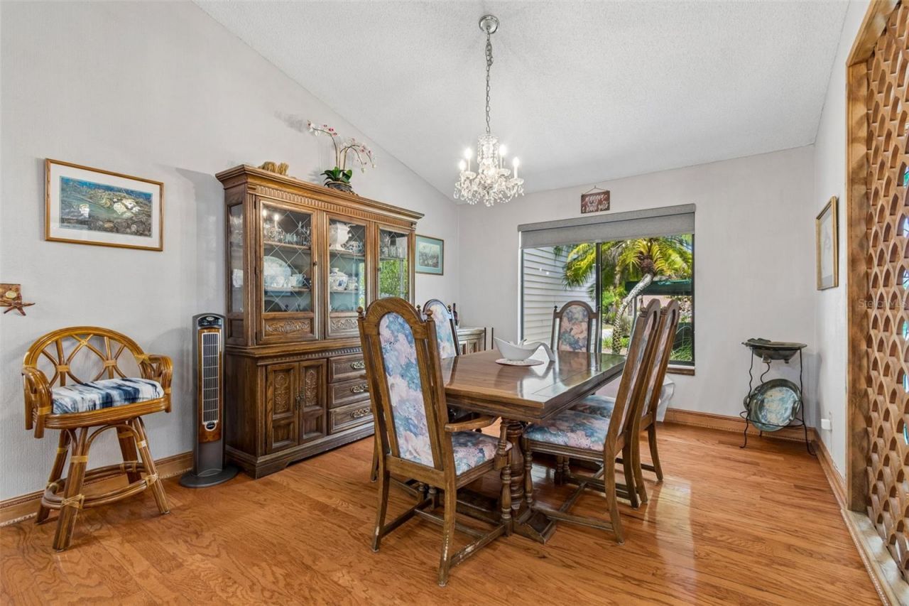 2781 Valencia Lane W, Palm Harbor, FL 34684 Photo