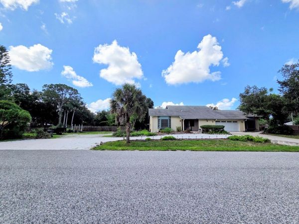 4841 SUNDAY COURT , SARASOTA, FL 34235
