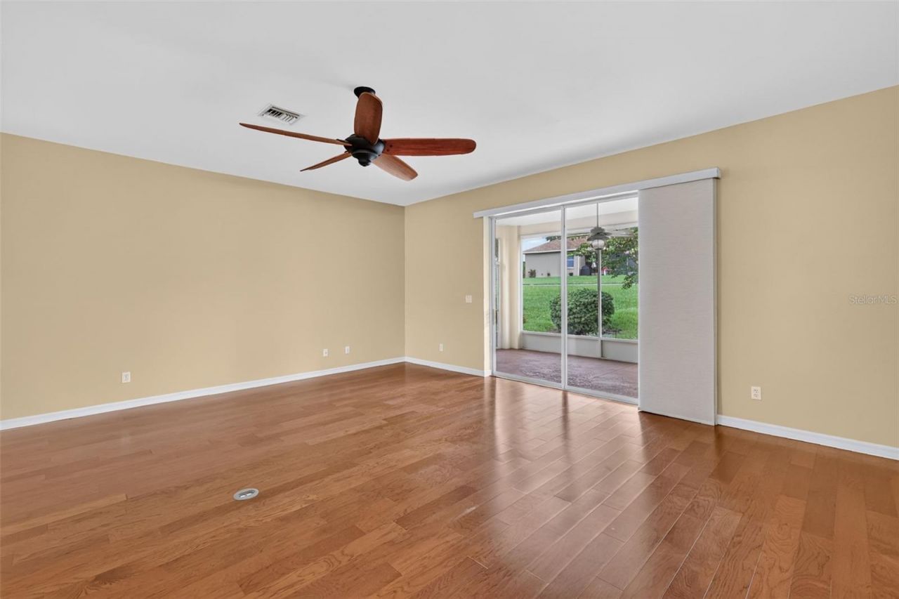 5809 Bounty Circle , Tavares, FL 32778 Photo