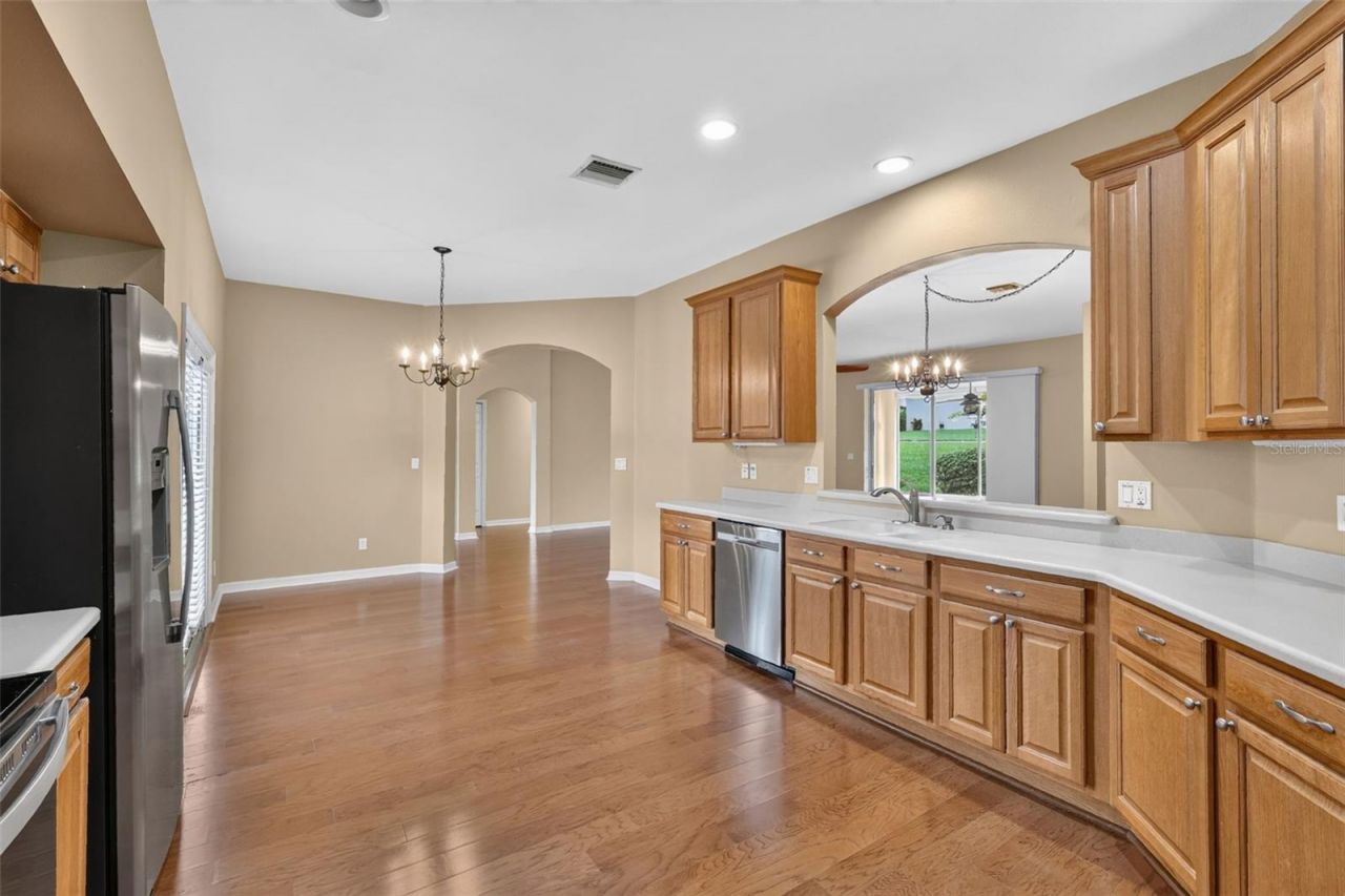 5809 Bounty Circle , Tavares, FL 32778 Photo