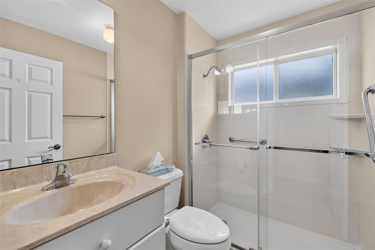 5809 Bounty Circle , Tavares, FL 32778 Photo