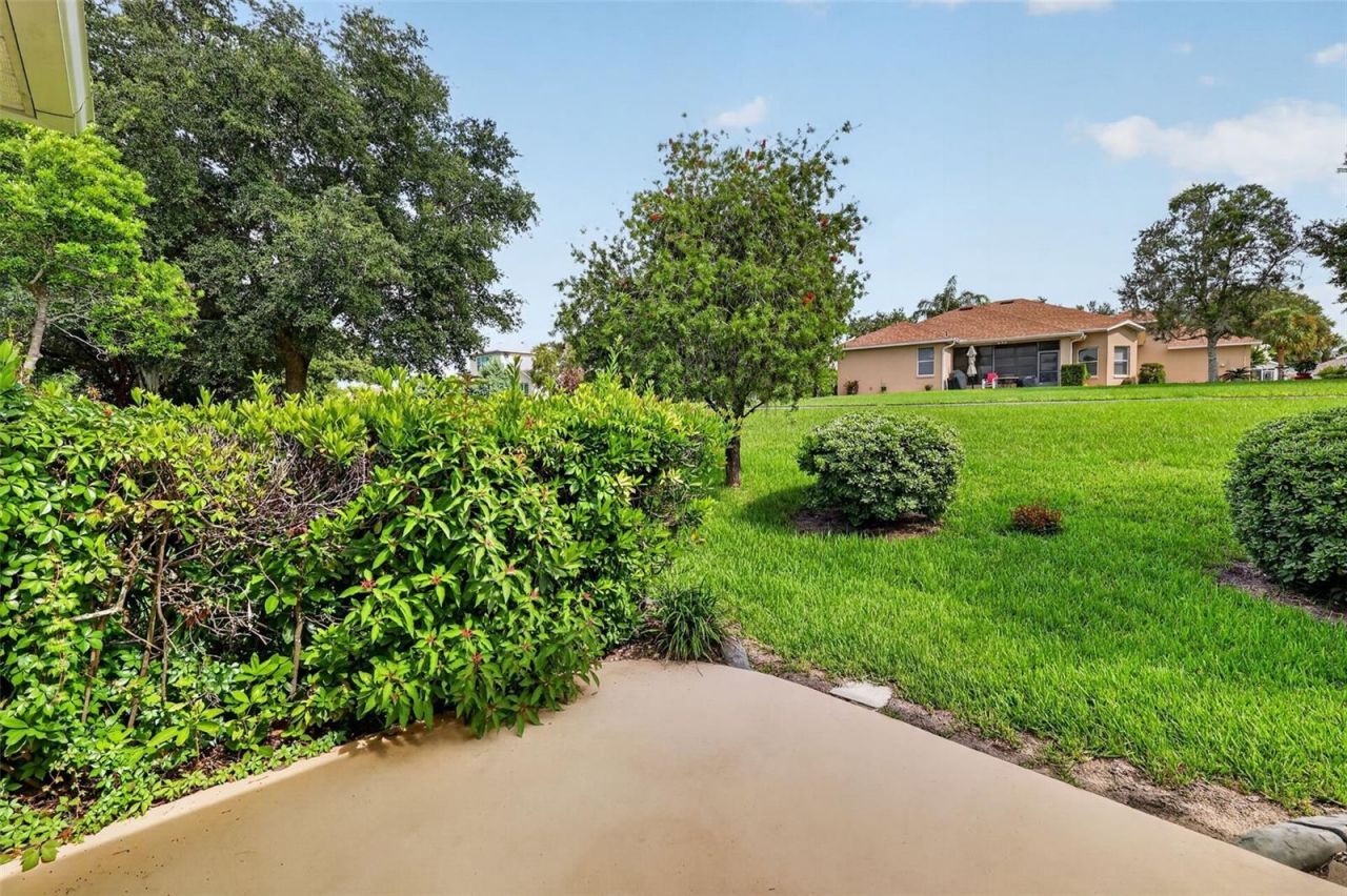 5809 Bounty Circle , Tavares, FL 32778 Photo