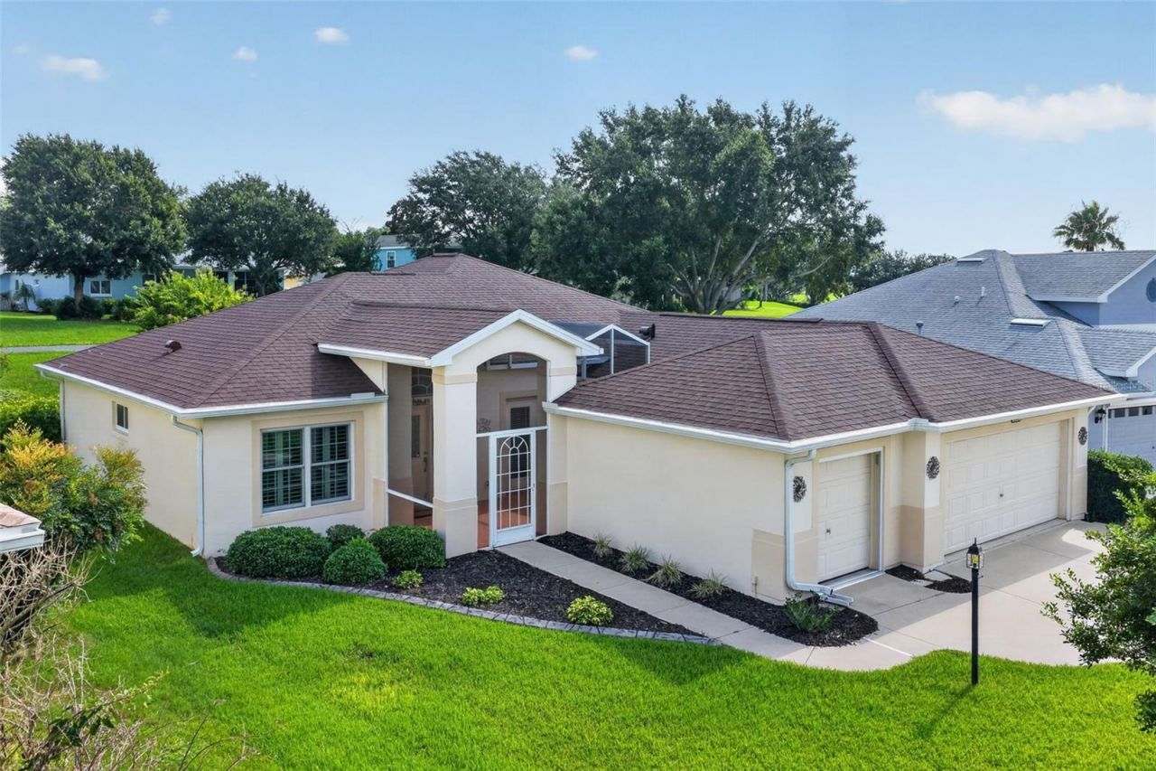 5809 Bounty Circle , Tavares, FL 32778 Photo